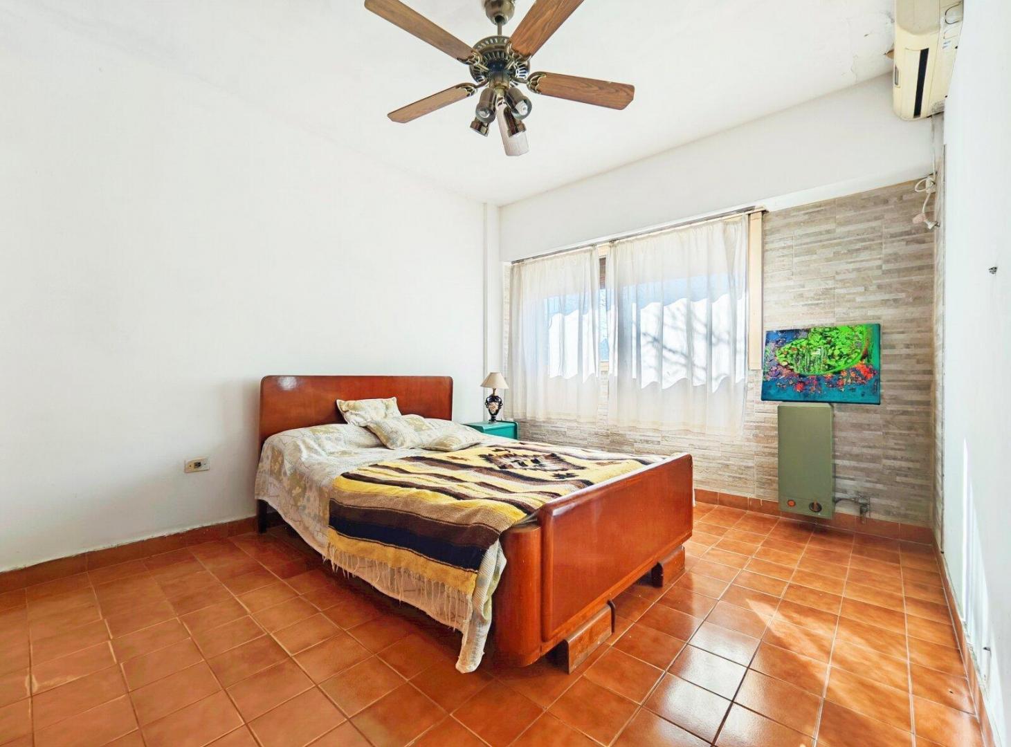 Foto de Casa con Jardín, Garaje, Terraza y Parrilla en Villa del Parque lista, imagen 3