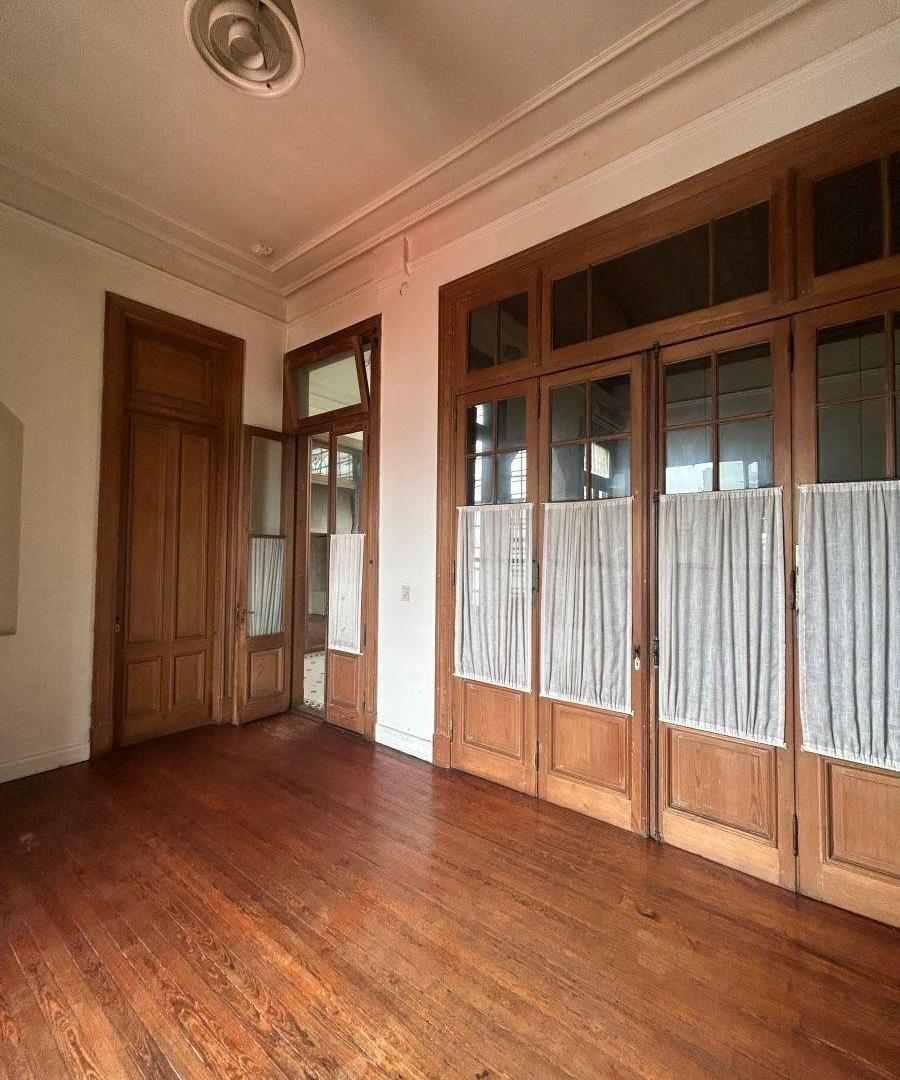 Foto de San Telmo, Bolívar 1414, 7 ambientes, 154 m² cub. venta USD 250.000, imagen 2