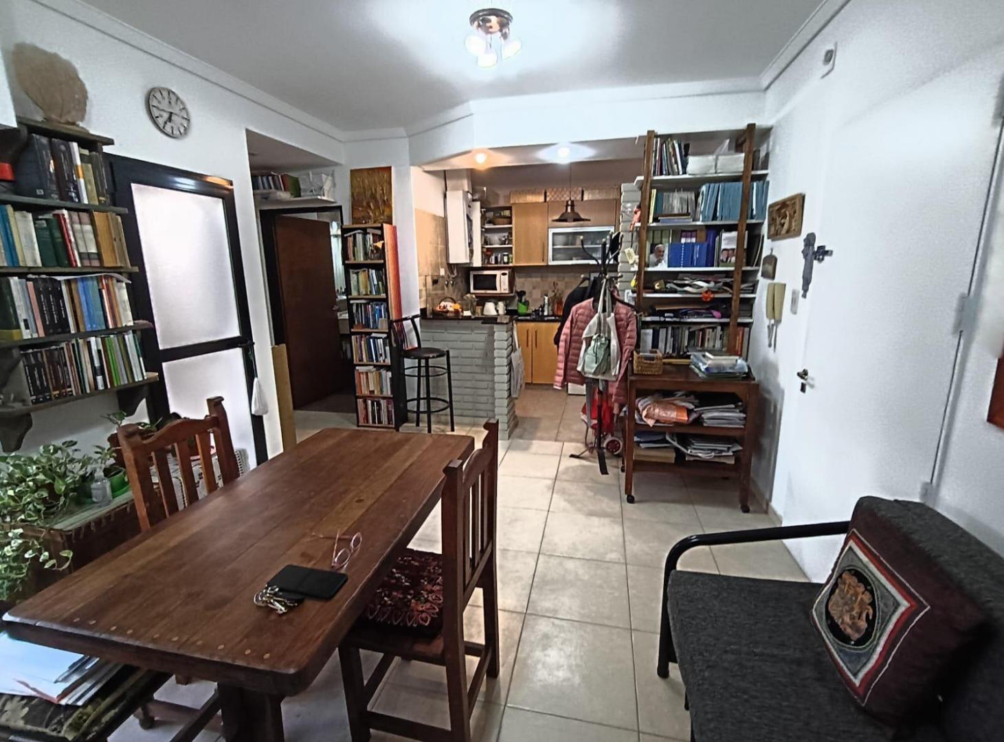 Foto de Dpto Tipo casa Dos ambientes al frente - Villa Lugano -Caputal Federal, imagen 2