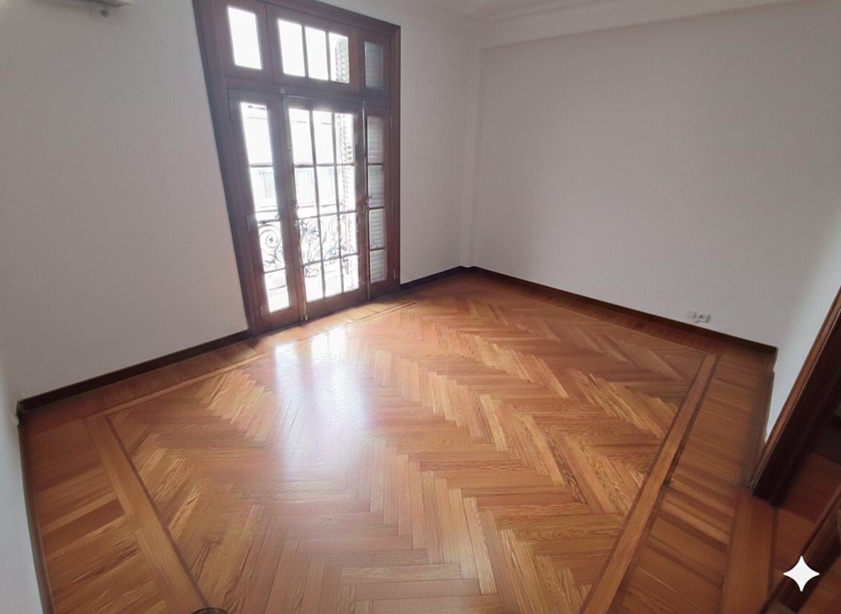 Foto de Departamento estilo Frances apto profesional con balcón, imagen 2