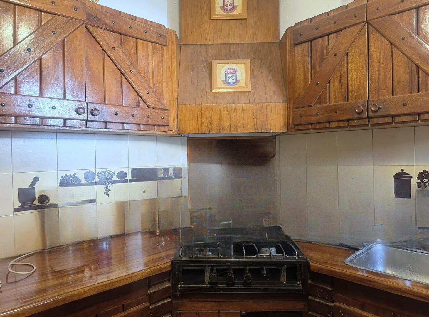 Foto de Casa de 3 dormitorios con Patio y cochera para 2 autos, imagen 3
