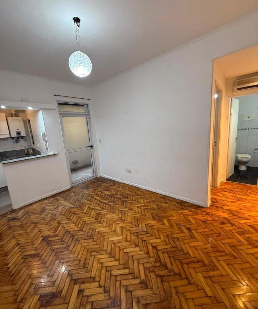 Foto de APTO CRÉDITO. Recoleta; 2 amb en PB con patio apto mascotas., imagen 2