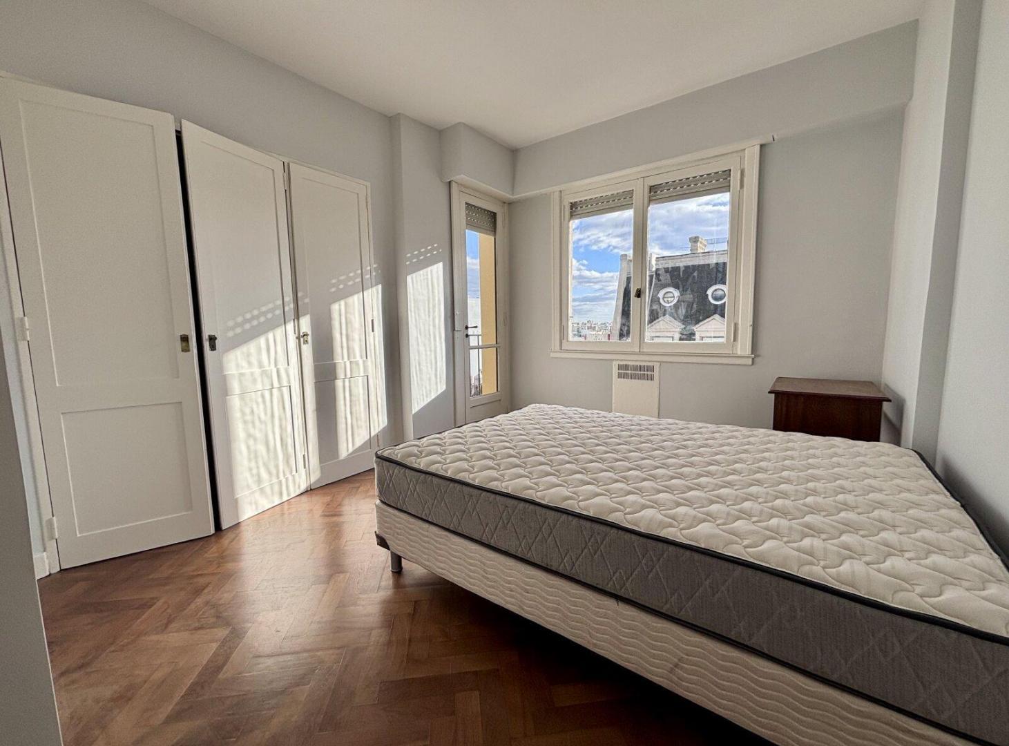 Foto de Excelente semipiso 4 ambientes, muy luminoso.Totalmente reciclado, imagen 5