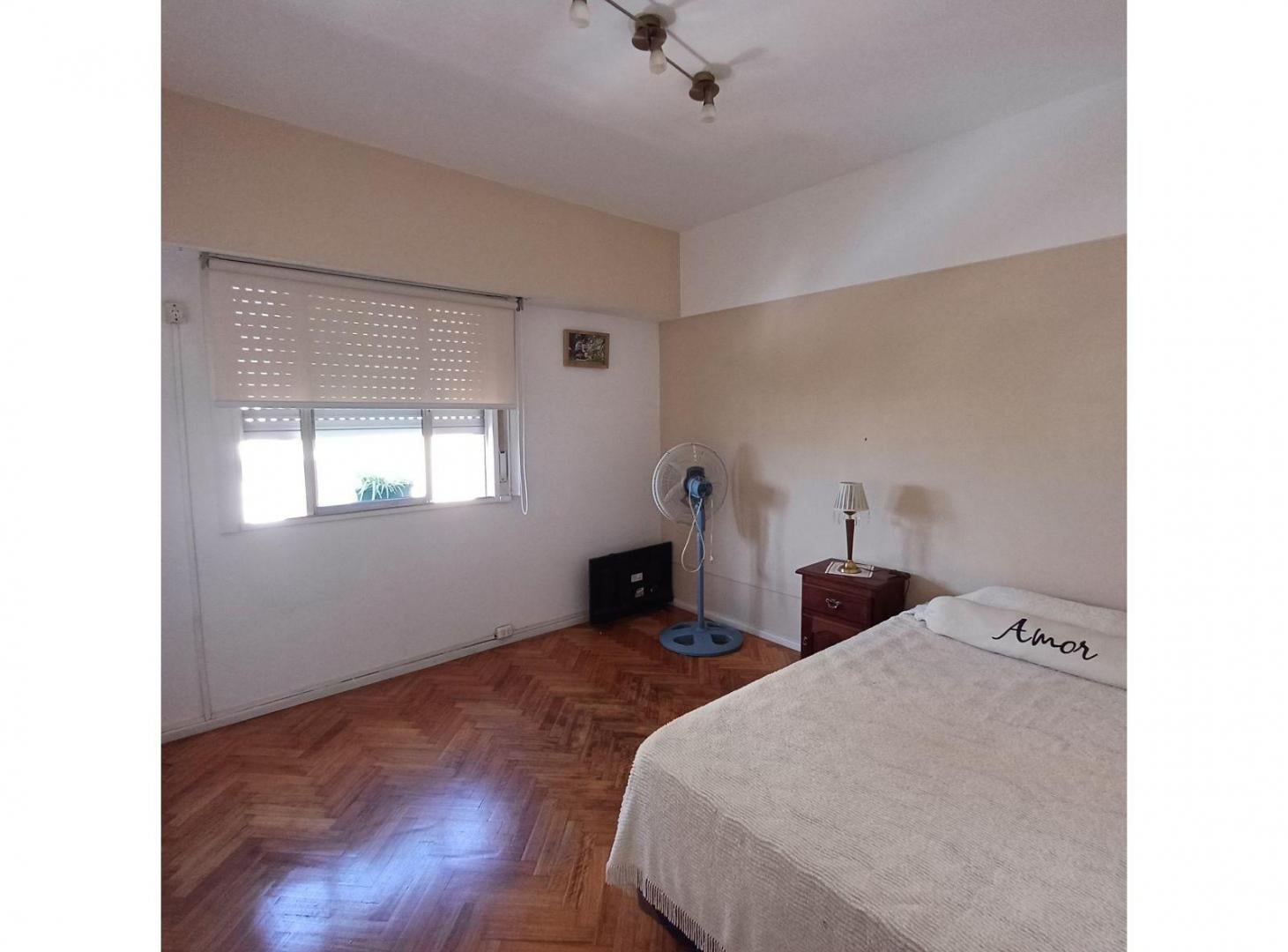 Foto de Luminoso departamento de 4 ambientes con Cochera., imagen 5