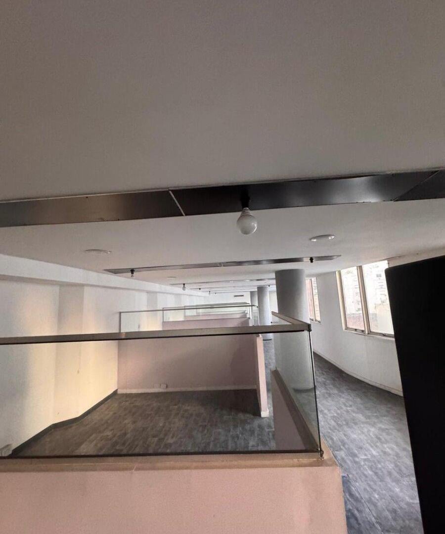 Foto de Alquiler Comercial: Galpones / Depósitos / Oficinas, imagen 4