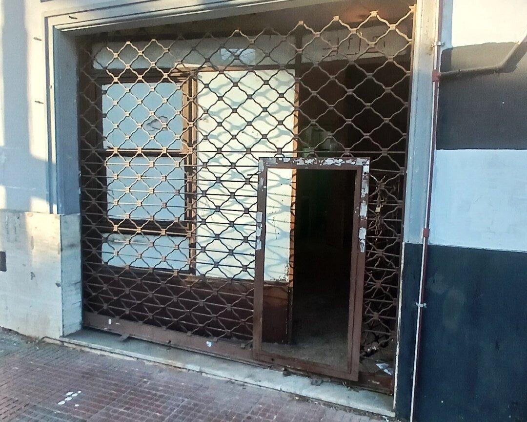 Foto de FLORESTA - Local en VENTA - A pasos Av. Juan B. Justo y próximo a, imagen 2