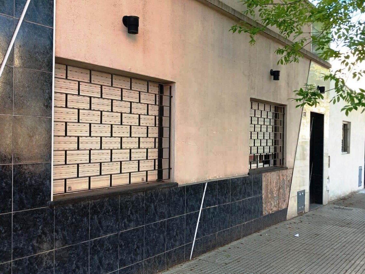 Foto de VILLA LUGANO DEPTO TIPO CASA PH EN VENTA 2 y 1/2 AMBIENTES PATIO, imagen 3