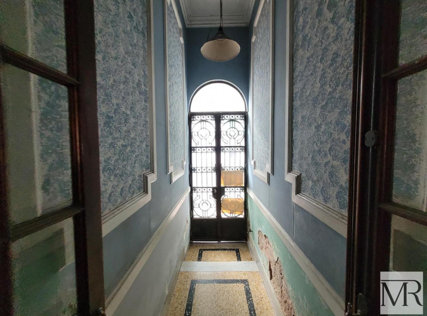 Foto de NUEVO PRECIO Casa a refaccionar con Gran Cochera sobre dos lotes, imagen 3