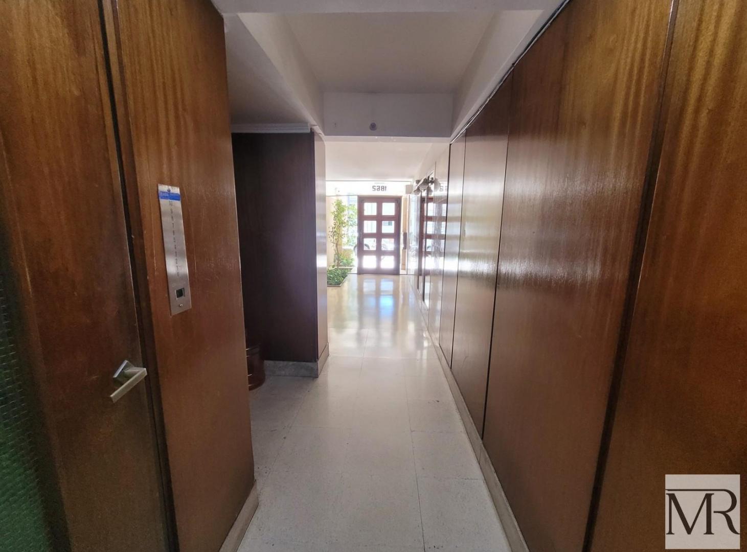 Foto de Oportunidad Única: Semipiso 6 Amb, con Palier Privado, Balcon, Losa, imagen 4