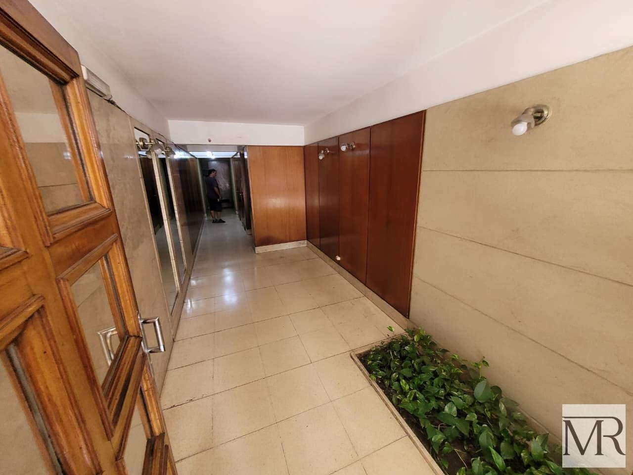 Foto de Oportunidad Única: Semipiso 6 Amb, con Palier Privado, Balcon, Losa, imagen 3