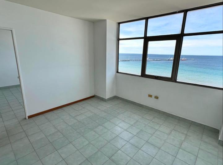 OFICINAS / CONSULTORIOS DE USO PROFESIONAL PUERTO MADRYN 5