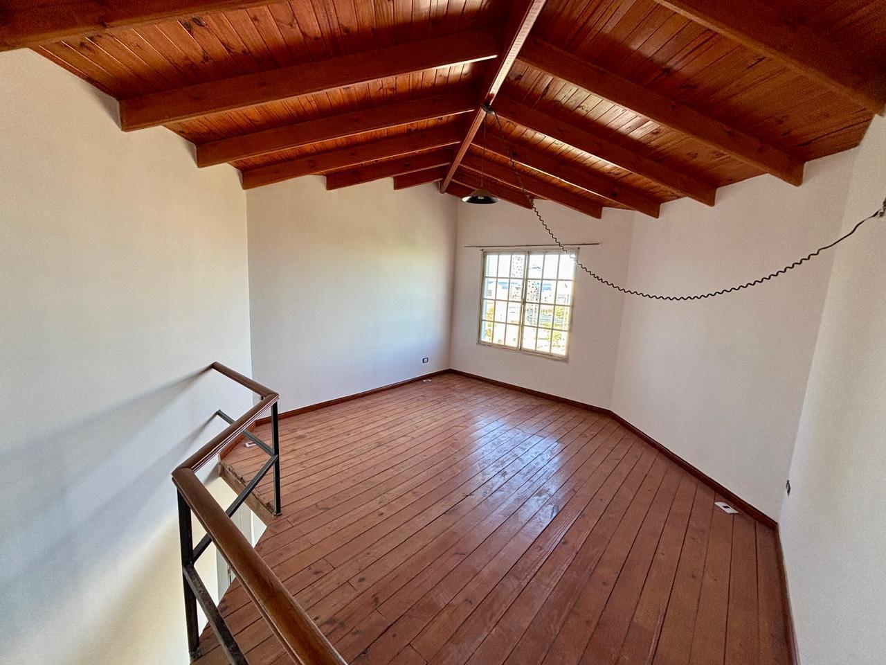 Foto de DEPARTAMENTO 2 AMBIENTES - 1er PISO DTO "2" -La Triniad 68- Madryn, imagen 2