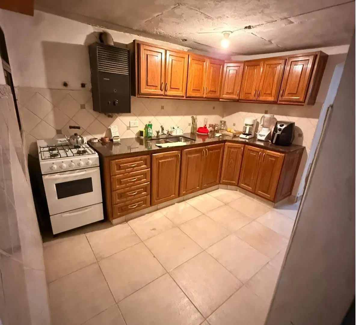 CASA 3 DORMITORIOS - COCHERA - PATIO - PTO MADRYN 2