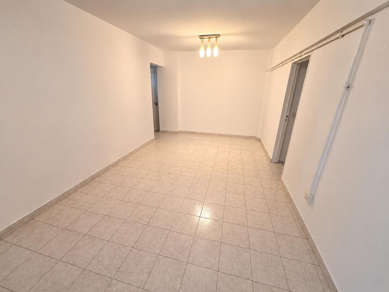 Foto de DEPARTAMENTO 4 AMBIENTES - CON COCHERA - MOSCONI 36 - PTO MADRYN, imagen 4