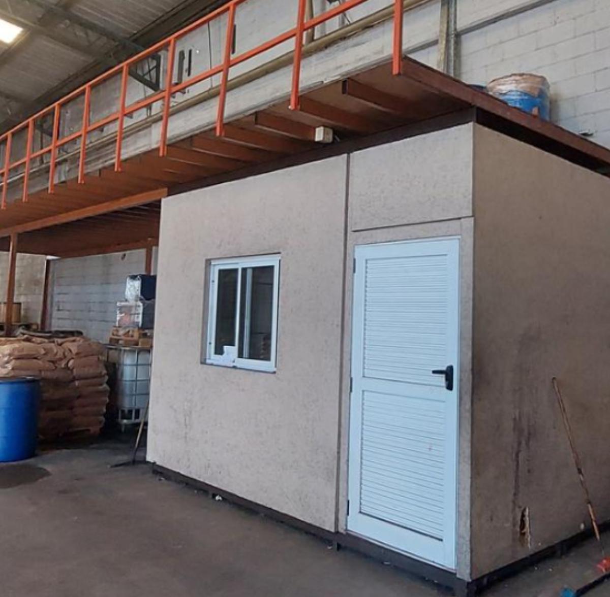 Venta de Galpón (Industrial o Comercial) 4
