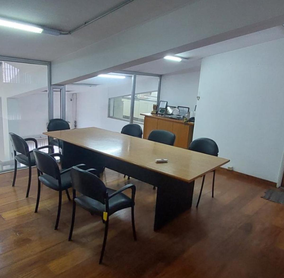 Venta de Galpón (Industrial o Comercial) 2