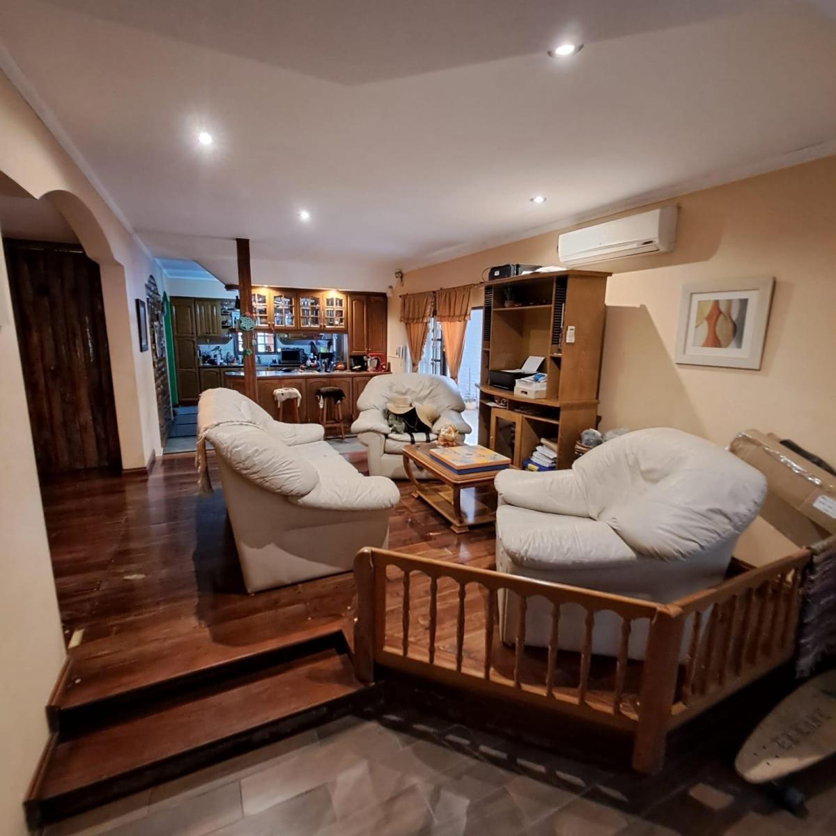 Casa en Berazategui 4