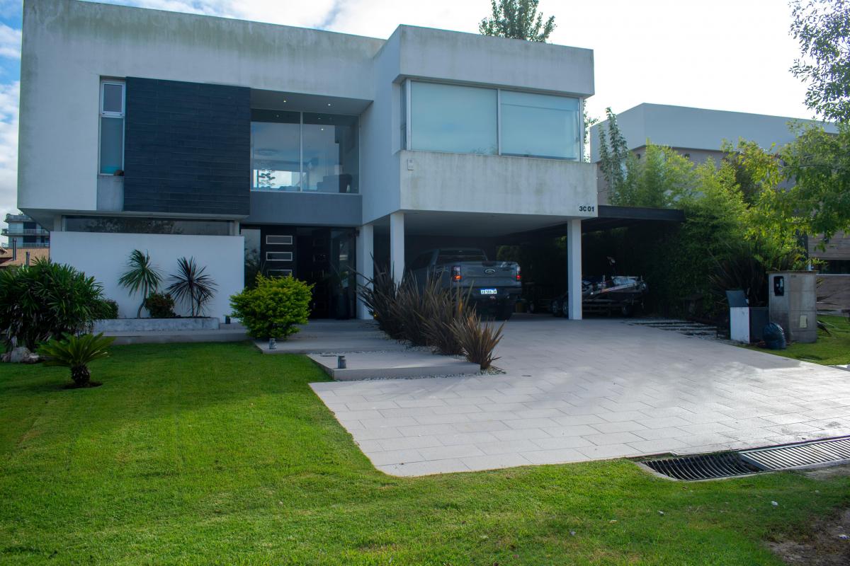 Casa De Lujo En Nuevo Quilmes