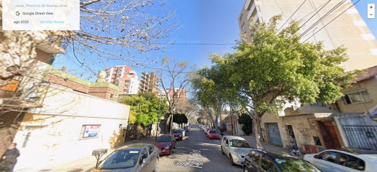 SE VENDE CASA TIPO PH EN LANÚS CENTRO (3 AMBIENTES, TERRAZA PROPIA, SIN EXPENSAS, 85 m2, EXCELENTE).