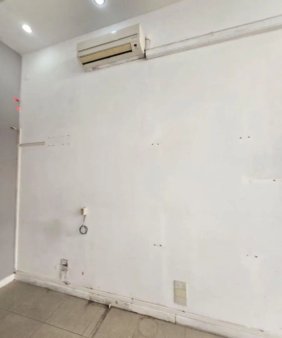 Se alquila local de 40 m2 1