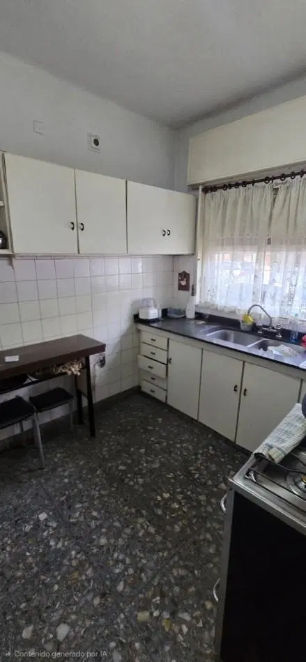 se alquila casa familiar- comercial 4
