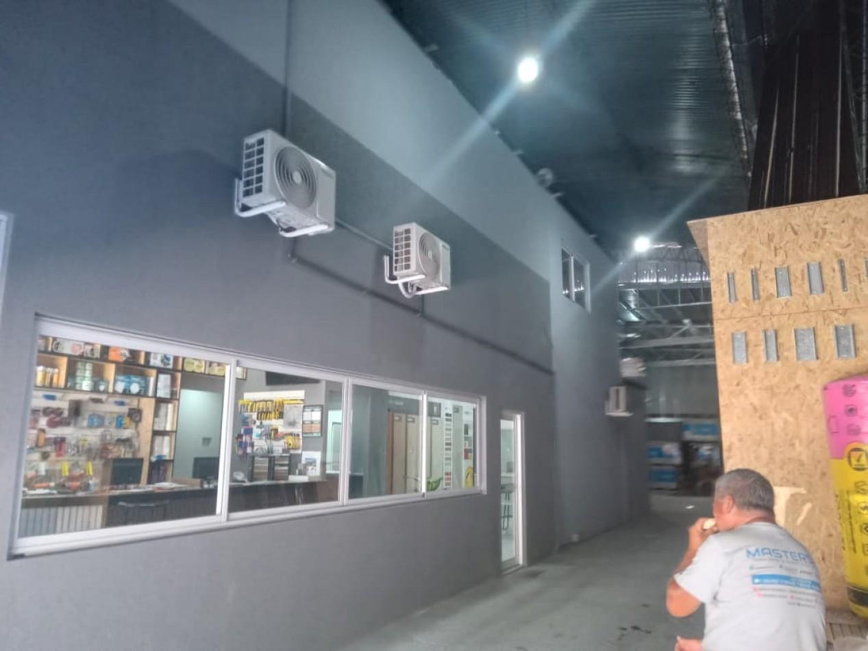 Foto de Se alquila local comercial frente a plaza San martin, imagen 3