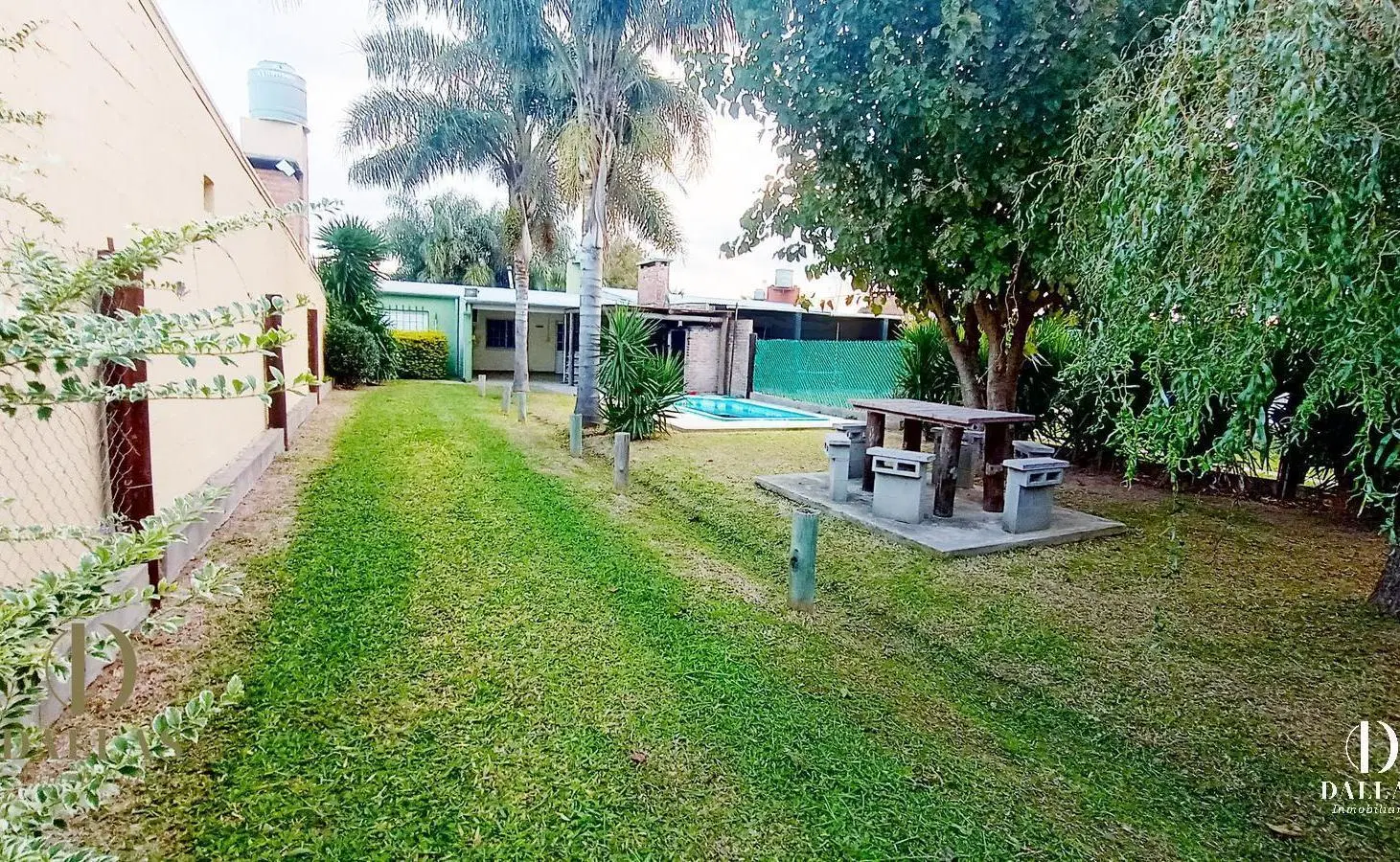 CASA QUINTA CON PISCINA Y AMOBLADA EN BARRIO CAIMBA 1