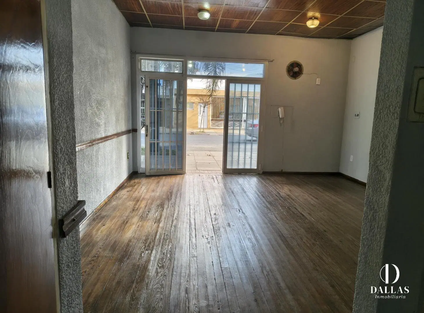 Local Comercial - Consultorio - Depósito 4