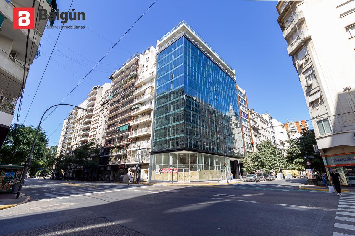 Foto de EDIFICIO DE OFICINAS EN EXCELENTE UBICACION, imagen 4