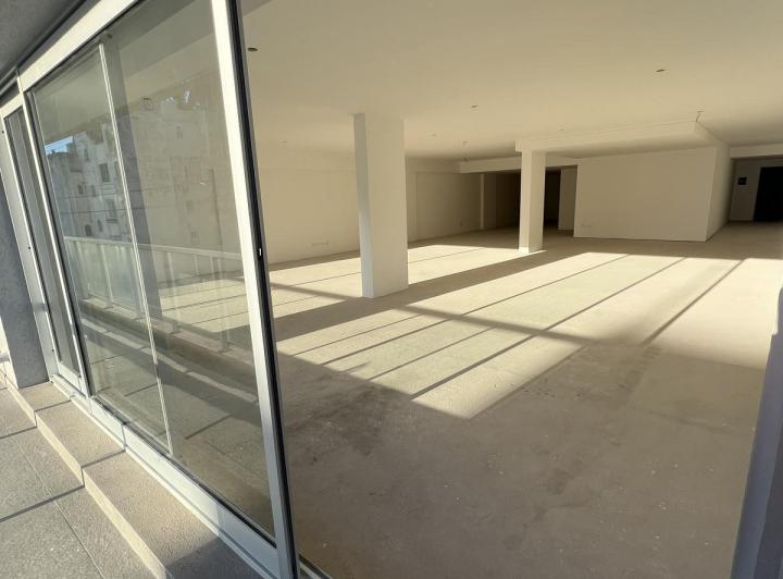 Foto de Oficina moderna con balcón – 243 m² a estrenar en Recoleta, imagen 3