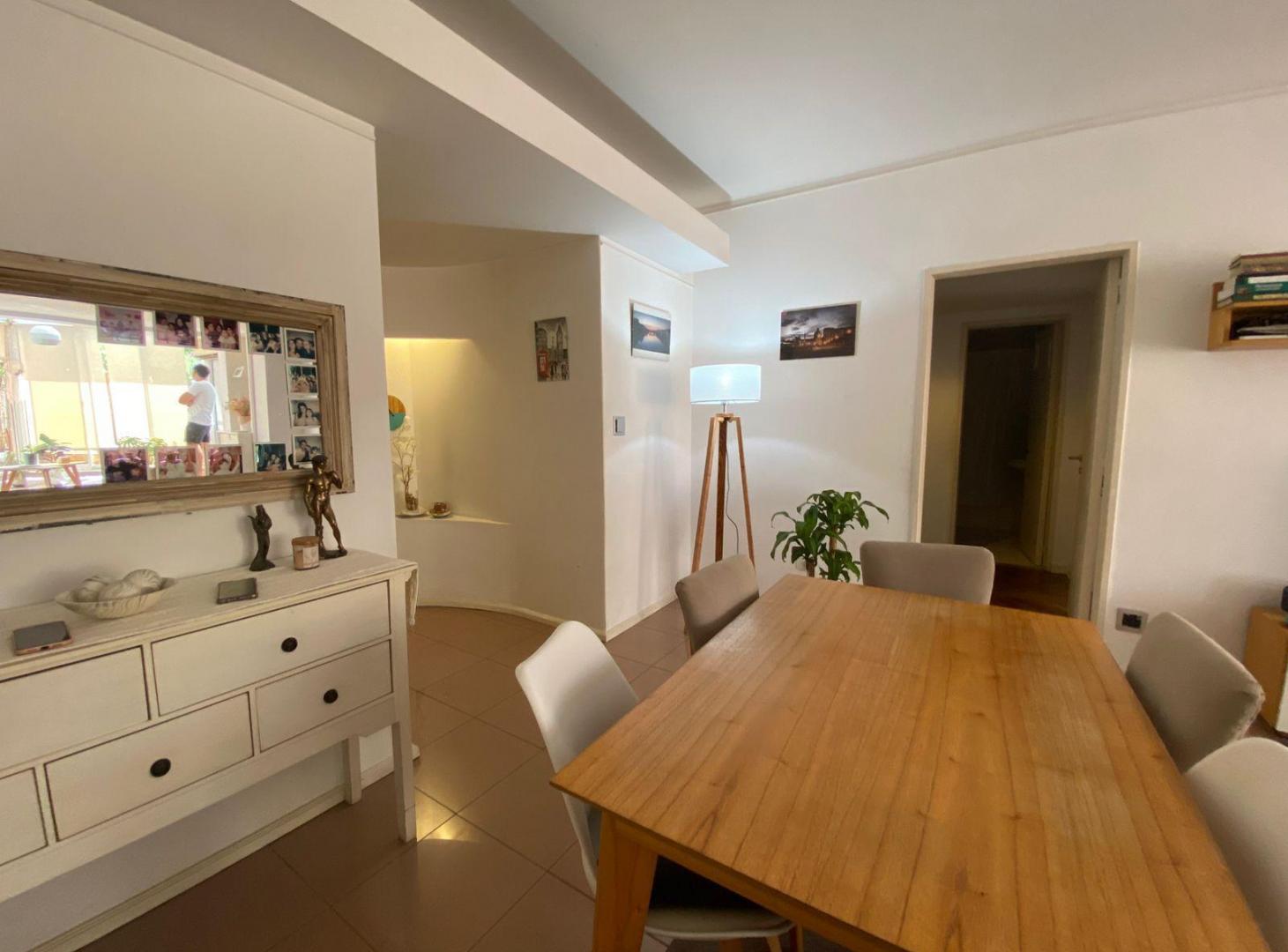 Foto de VENTA DEPTO 3 AMBIENTES C/ TERRAZA EN RECOLETA., imagen 3