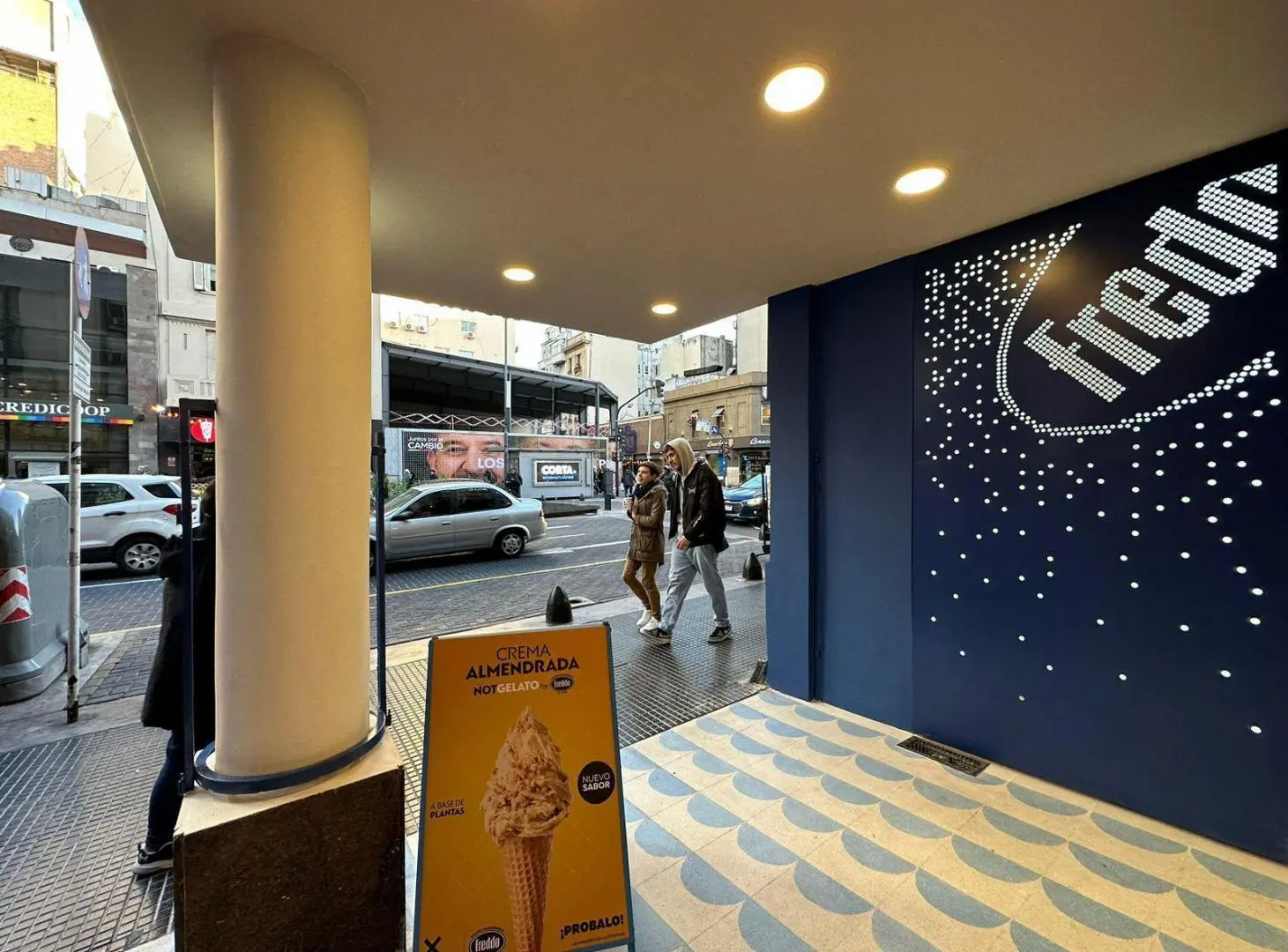 SOBRE AV. CORRIENTES, LOCAL EN VENTA 2
