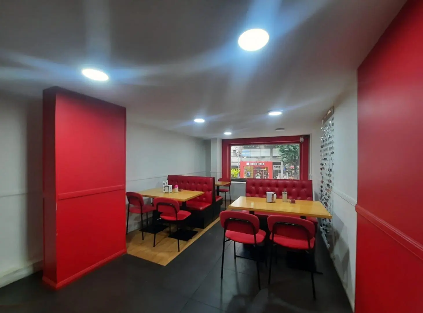 Local en Av. Corrientes 3911 5