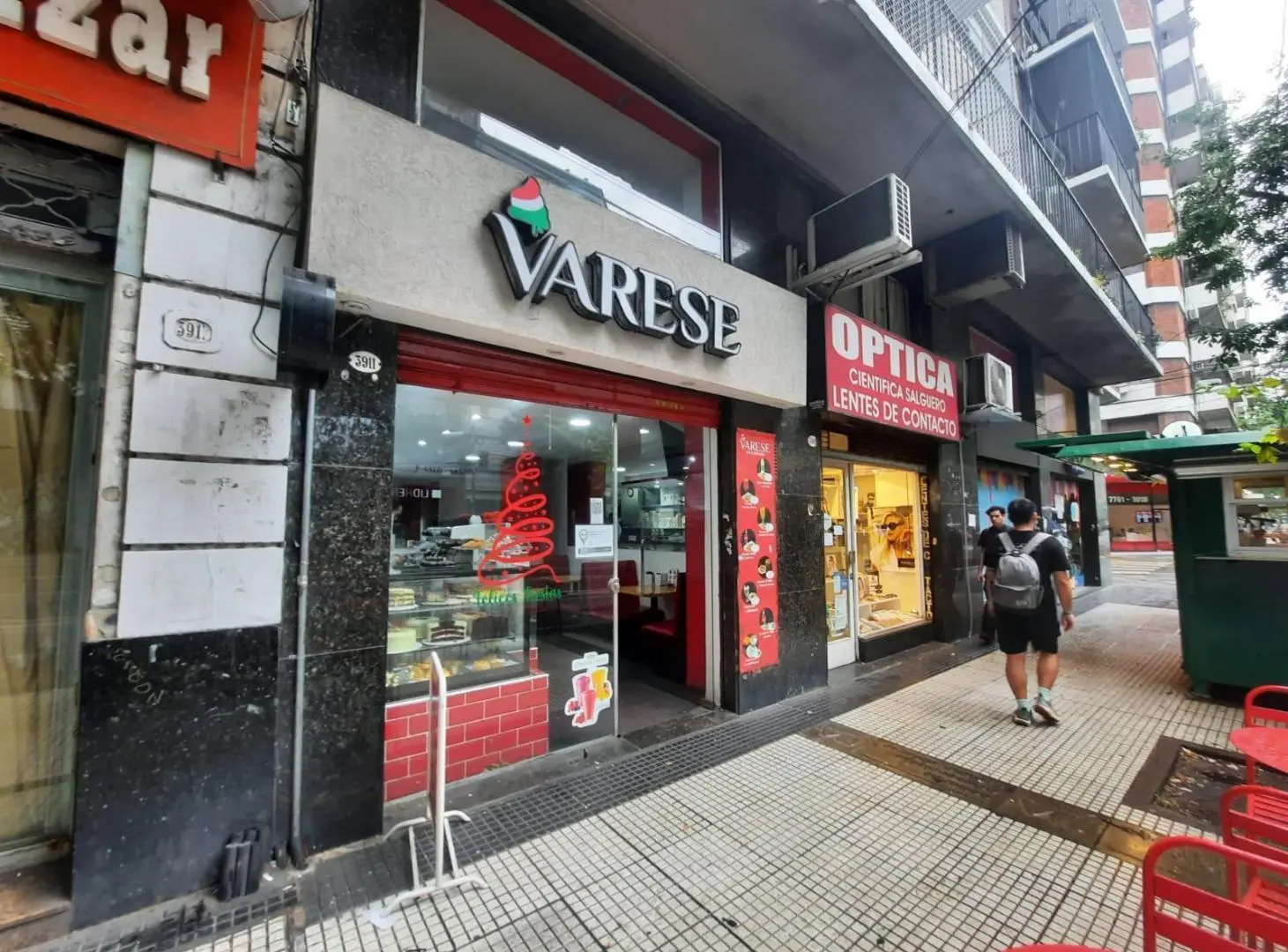 Local en Av. Corrientes 3911 1