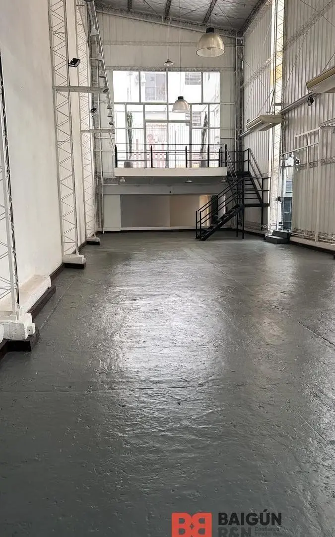 espacio para oficinas gimnasio showroom en la imprenta 4