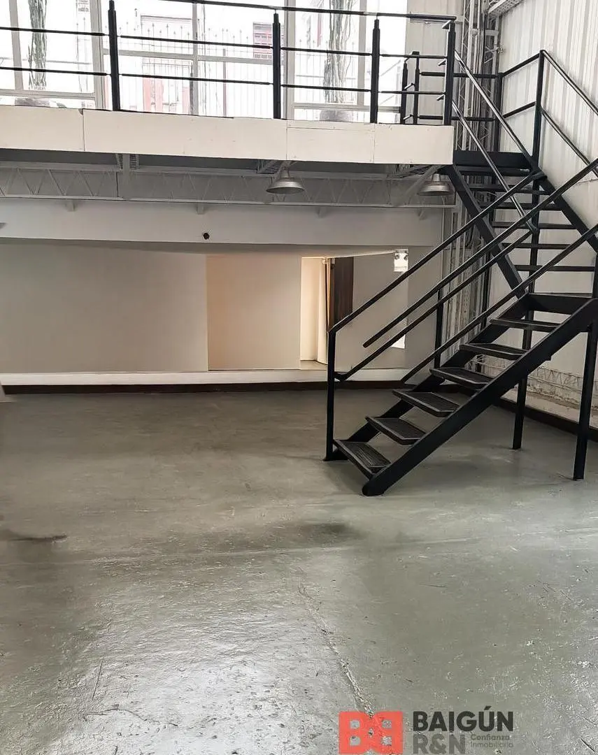 espacio para oficinas gimnasio showroom en la imprenta 3