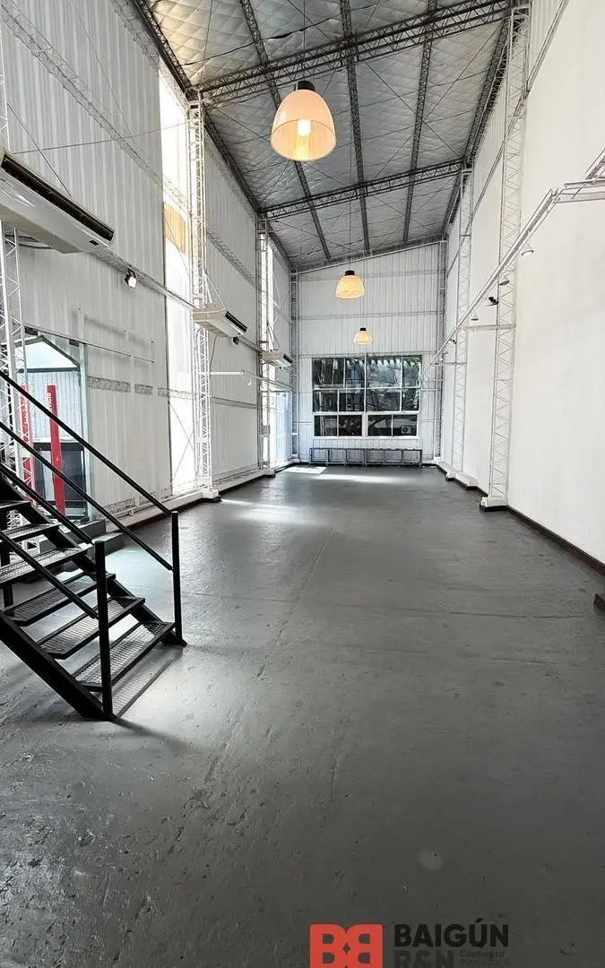 espacio para oficinas gimnasio showroom en la imprenta 2