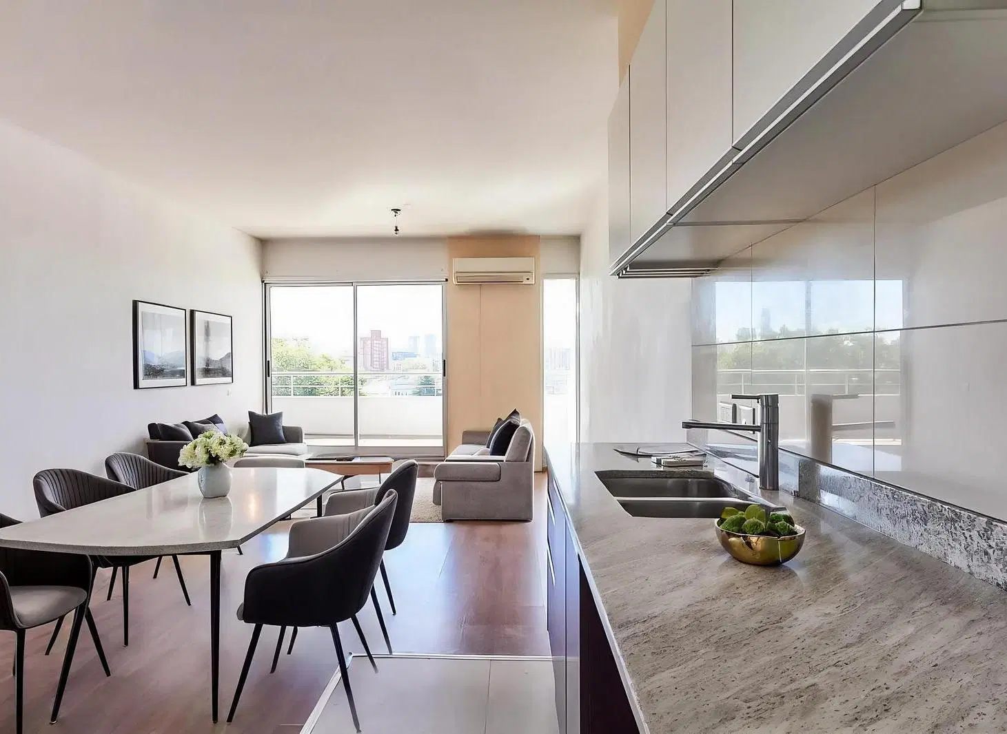EN EDIFICIO NUEVO - VENTA CON RENTA 2