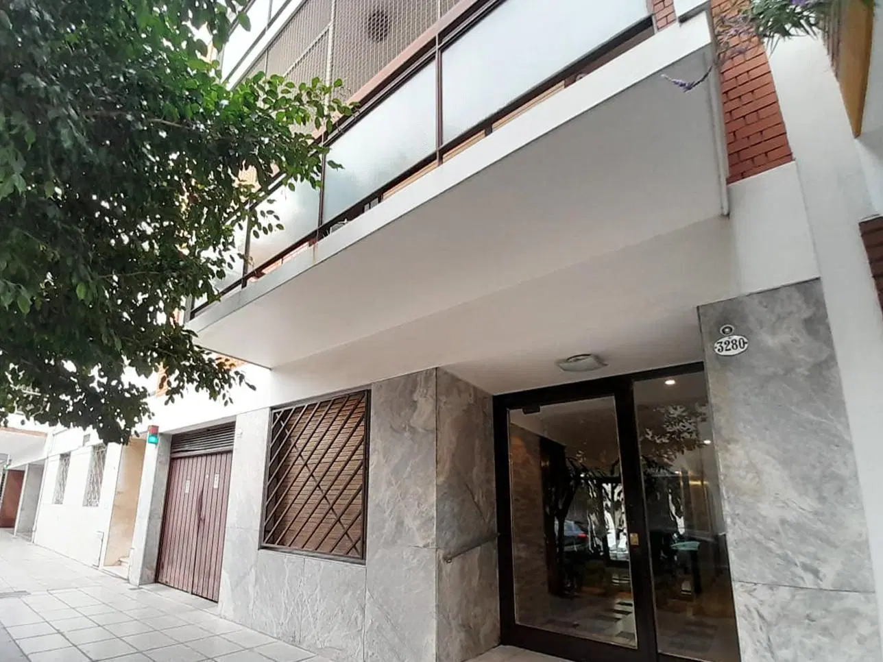 Departamento con cochera en Villa del Parque 2