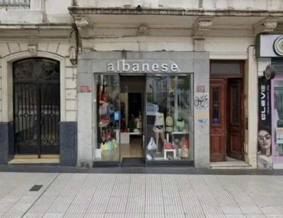 Local en Av. Santa Fe 2266 1