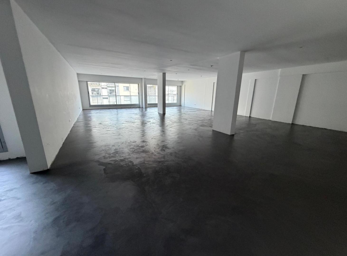 Oficina moderna con Doble Circulación a estrenar en Recoleta -  243 m2