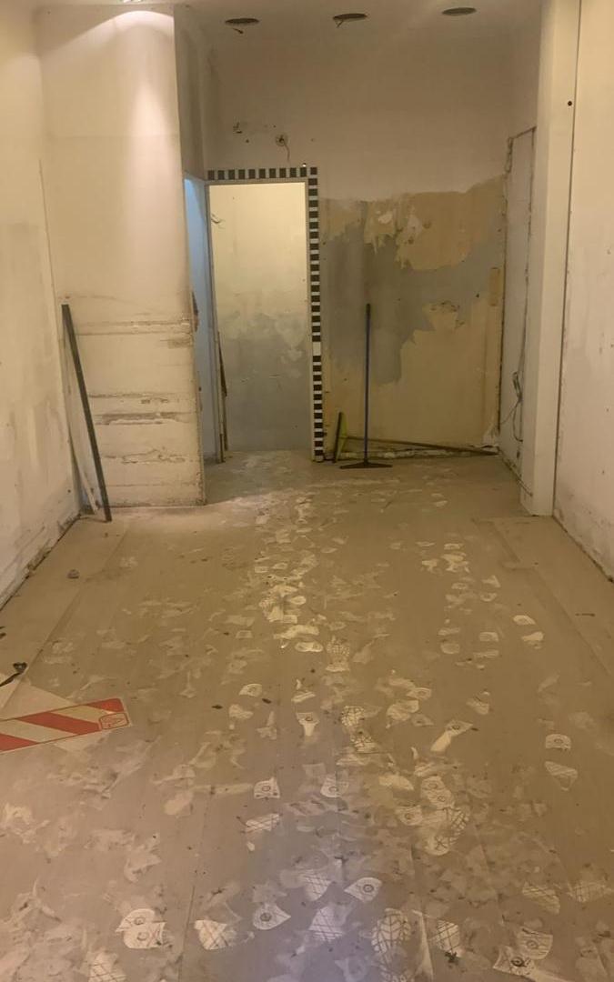 Foto de LOCAL EN VENTA SOBRE AV. SANTA FE, imagen 2