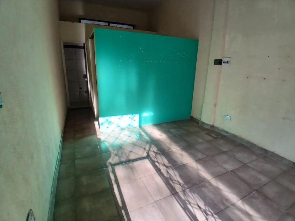 Foto de Local en Roosevelt al 2336, a mts de Av. Cabildo - 26 m², imagen 2
