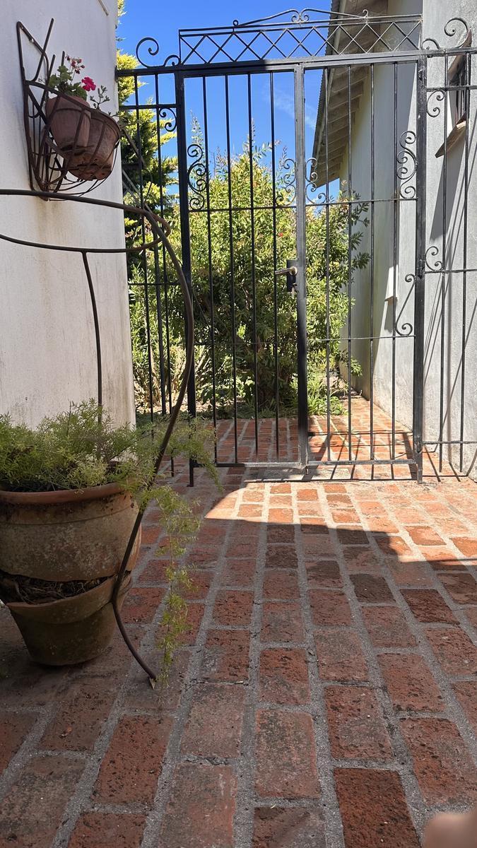 Venta Casa 10 Ambientes en Playa Chapadmalal, Mar del Plata 2