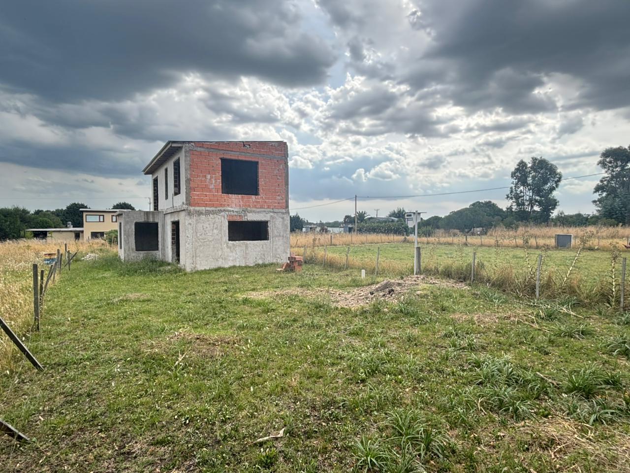 Playa Chapadmalal, Terreno con construccion para terminar, a 2 cuadras de Cruz del Sur