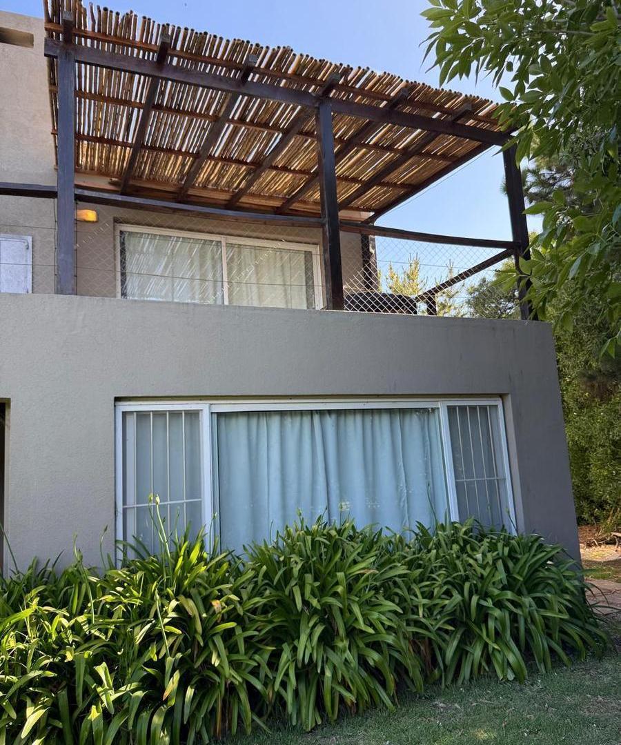 Foto de Casa de 4 dormitorios con vista al mar, imagen 1