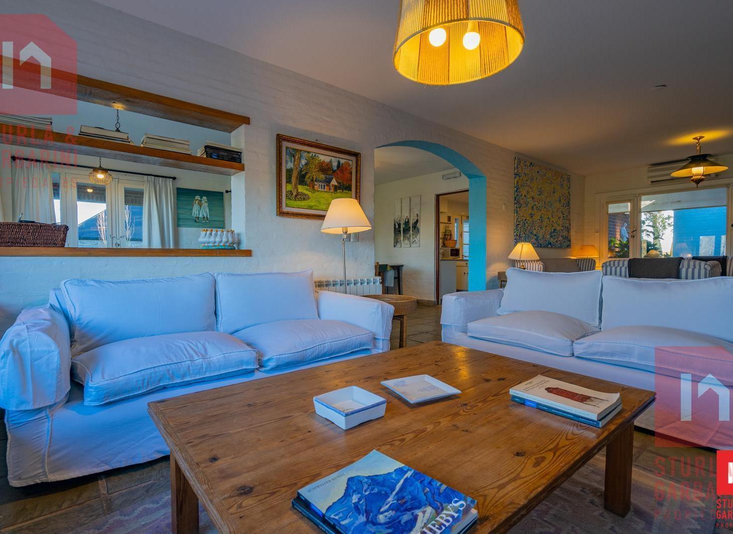Foto de Casa de 7 ambientes, sobre la cancha de golf, en Marayui Country Club, imagen 4