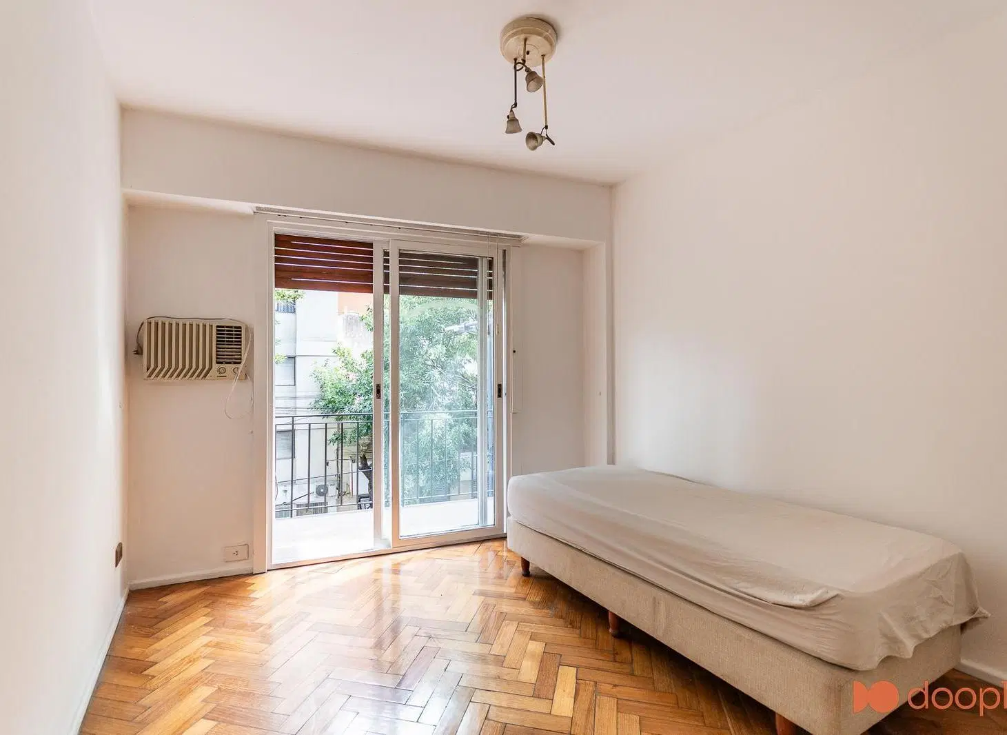 VENTA departamento 4 ambientes Colegiales DEPENDENCIA y COCHERA 4