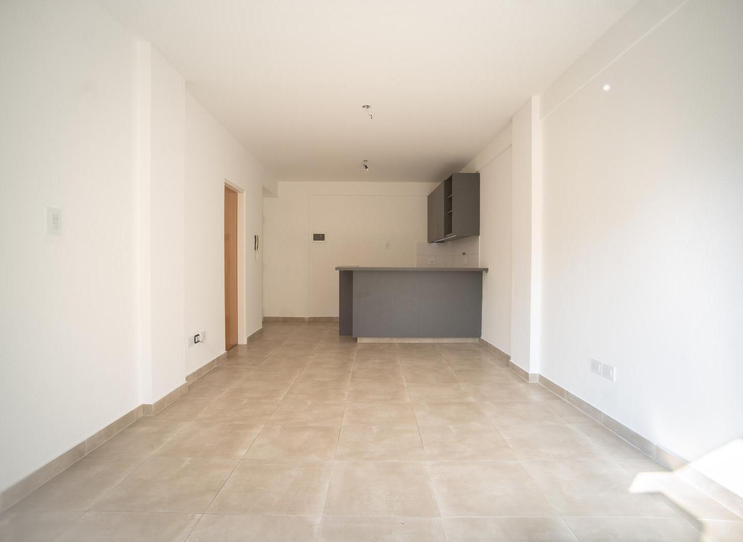 Foto de VENTA MONOAMBIENTE CON BALCÓN A FRENTE EN MONTE CASTRO, imagen 1