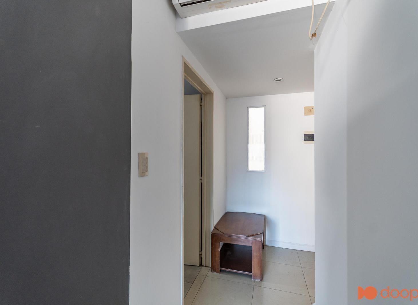 Foto de VENTA DEPARTAMENTO MONOAMBIENTE MONSERRAT CON BALCÓN, imagen 3